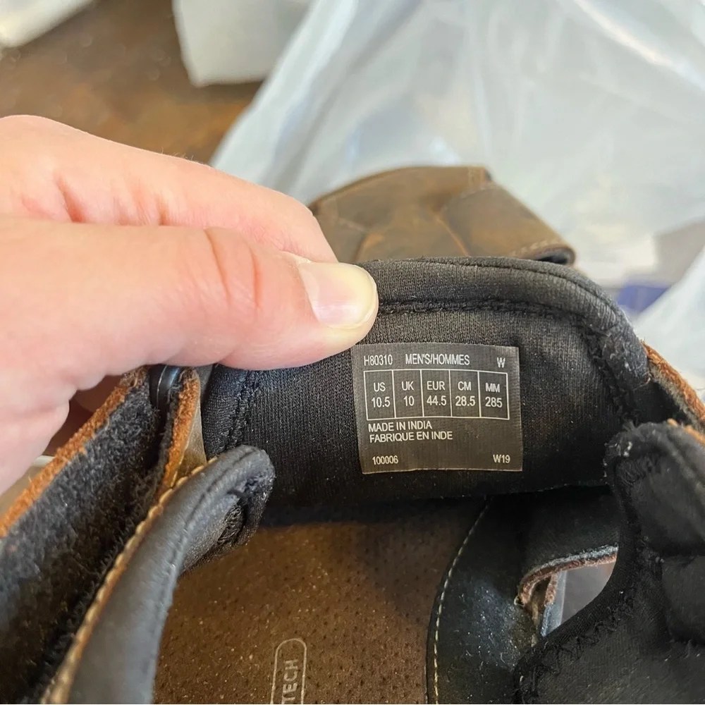 Rockport men’s size 10.5 Darwyn fisherman sandal dark brown Velcro Jesus shoe